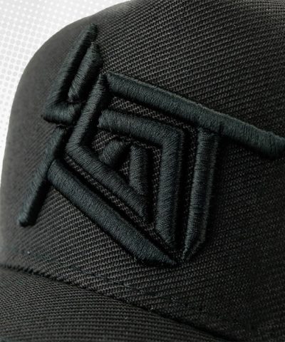 BONÉ • TEST all black