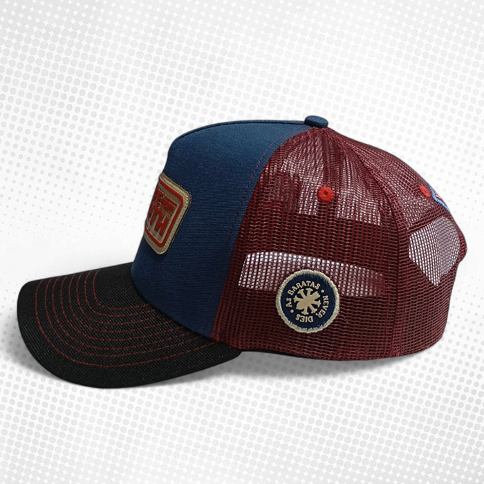 BONÉ • ESCAPE FROM EARTH - Imagem 3